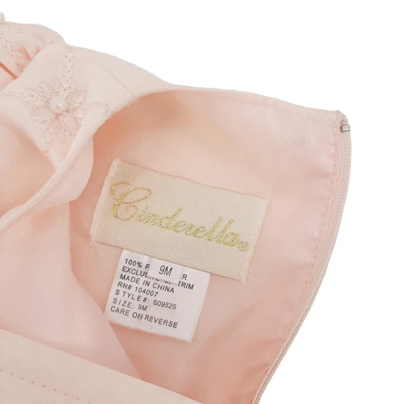 Cinderella Satin Formal Dress Baby Girl Size 9 Months - Picture 5 of 5